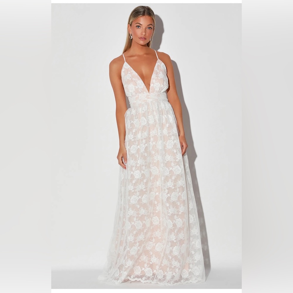 Ivywood White and Beige Embroidered Lace Backless Maxi Dress